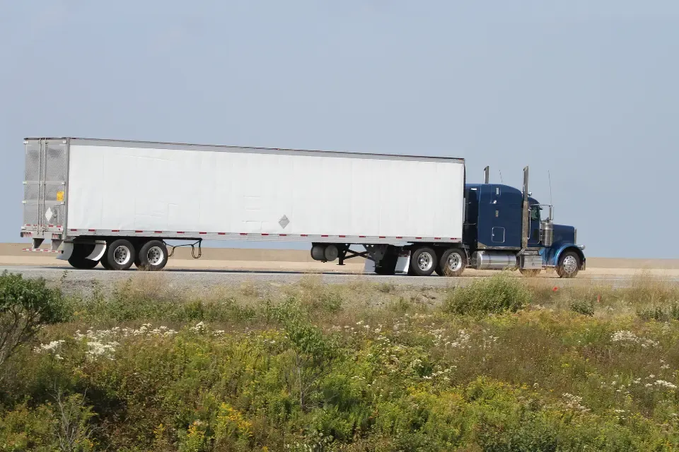 Simplified Fleet Management: Benefits of All-in-One Platforms